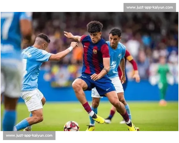 巴萨外租 21 岁门将新星阿斯特拉拉加 加速门将位置年轻化布局