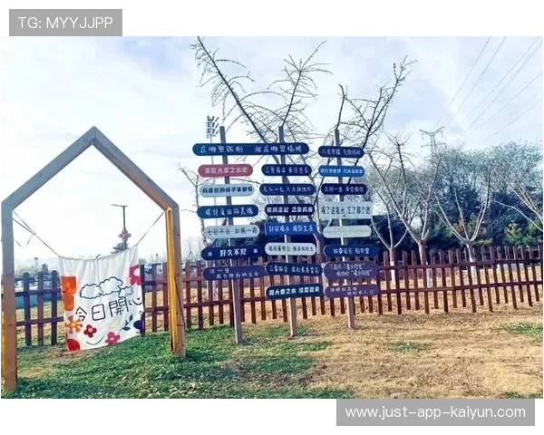 法斗滑板宽窄巷！成都萌宠又添新网红打卡地